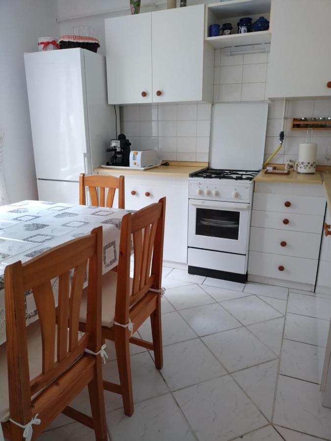 Eva Vendeghaz Villa Tata Exterior foto